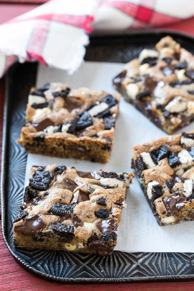 Cookies and Cream Bars Recipe | Oreo Bars | Blondie Recipe #chocolate #oreo #blondies #baking #cookies #uzhal Cookies on a sheet pan.