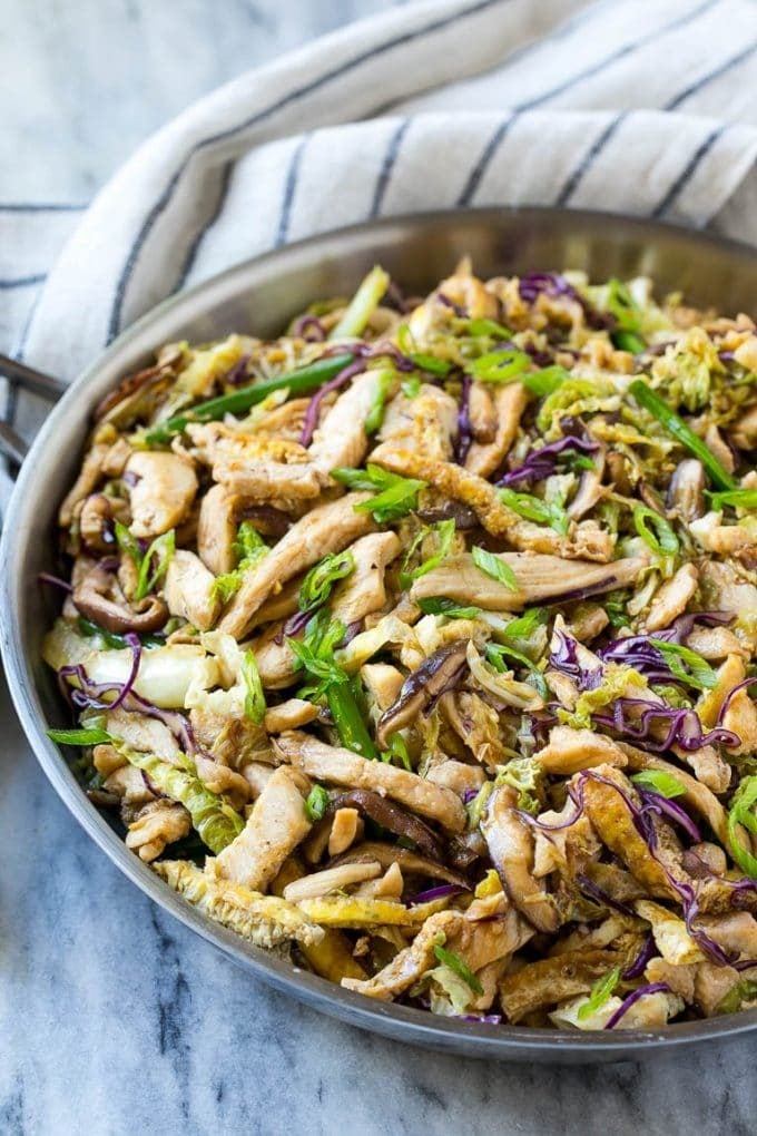 Moo Shu Chicken Recipe | Easy Chicken Recipe | Asian Chicken Recipe | Take Out Recipe | Easy Dinner Recipe #chicken #stirfry #mooshu #dinner #uzhal A skillet of moo shu chicken with eggs, cabbage and mushrooms.