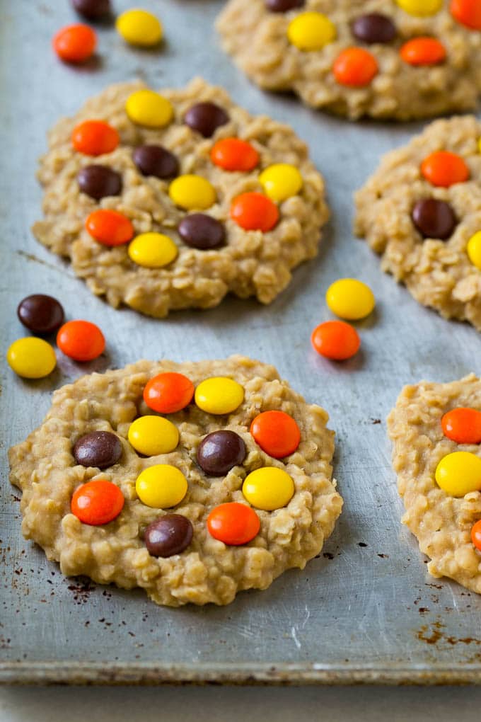 No Bake Peanut Butter Cookies Recipe | No Bake Cookies | Peanut Butter Cookies #peanutbutter #cookies #nobake #nobakecookies #peanutbuttercookies #dessert #uzhal A sheet pan with no bake peanut butter cookies on it.