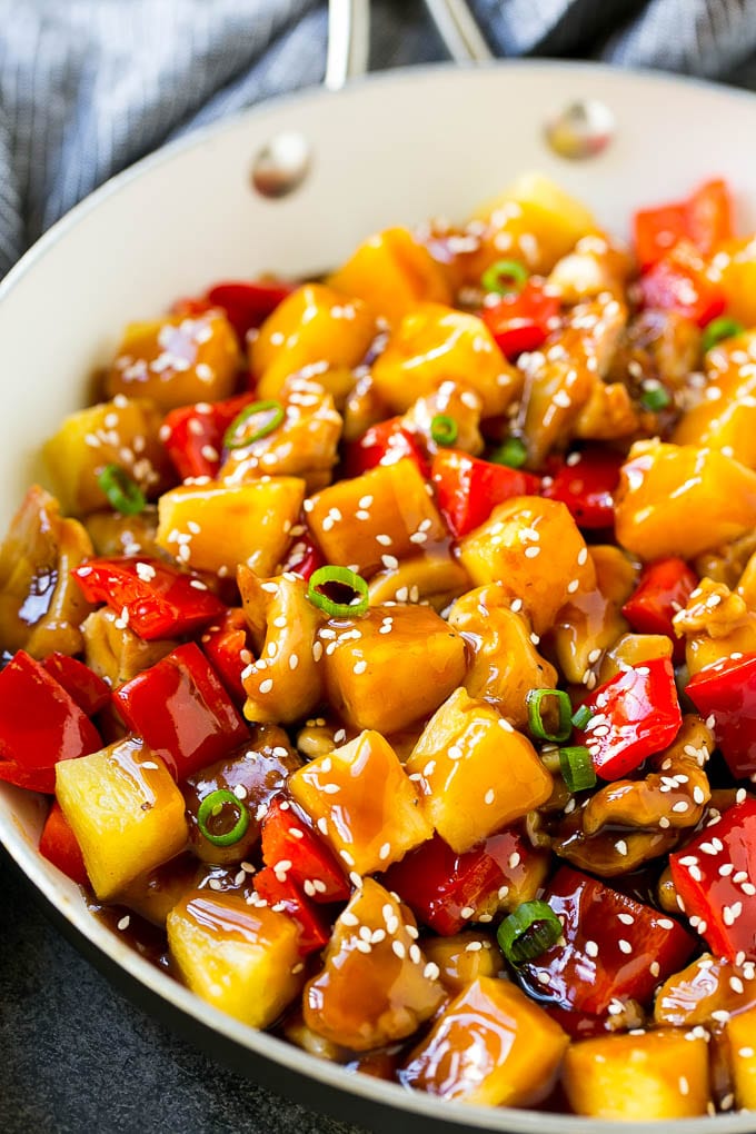 A skillet of tropical chicken stir fry.