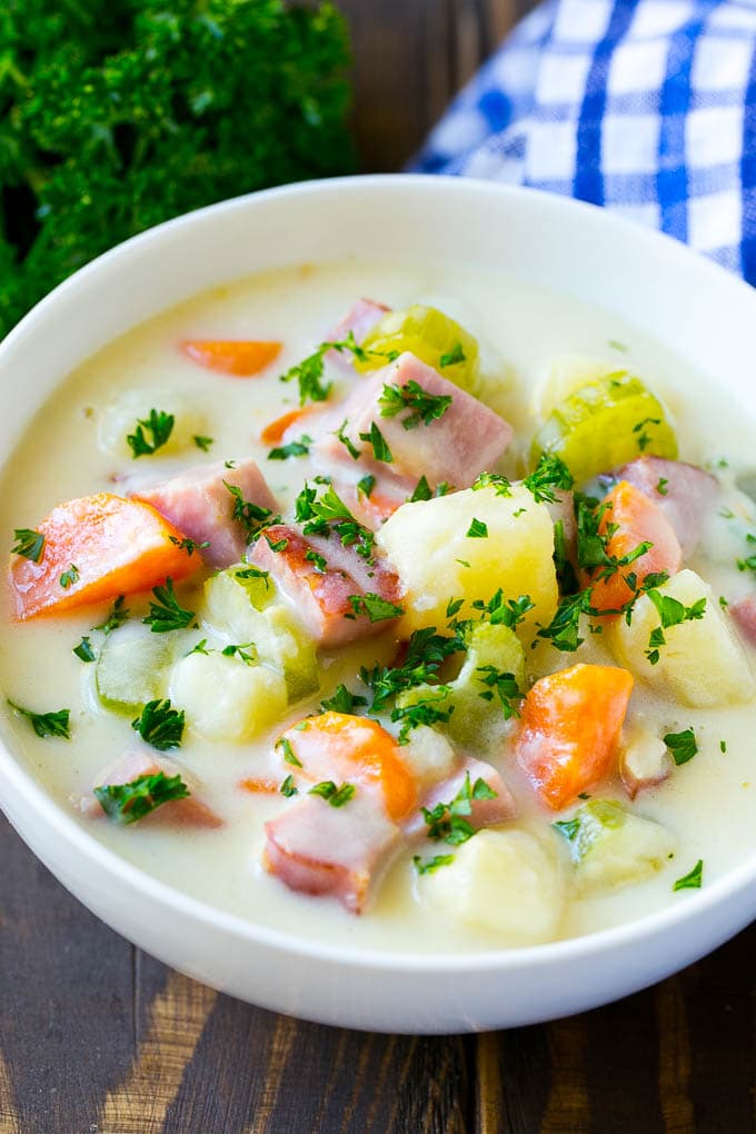 Ham and Potato Soup | Ham Soup | Potato Soup #soup #ham #potato #dinner #comfortfood #uzhal A bowl of ham and potato soup loaded with veggies in a creamy broth.