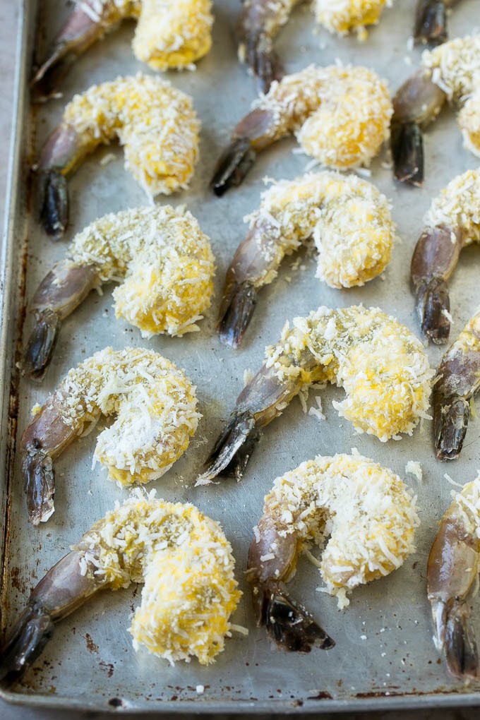 Coconut Shrimp Recipe | Fried Shrimp | Shrimp Appetizer #shrimp #coconut #appetizer #seafood #dinner #uzhal Raw shrimp coated with breadcrumbs and shredded coconut.