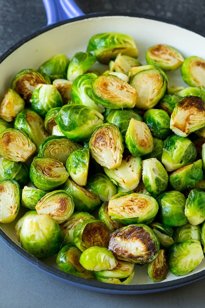 Sauteed Brussels Sprouts Recipe | Brussels Sprouts Side Dish #brusselssprouts #sprouts #veggies #sidedish #garlic #vegetarian #dinner #uzhal Halved sprouts cooked until browned.