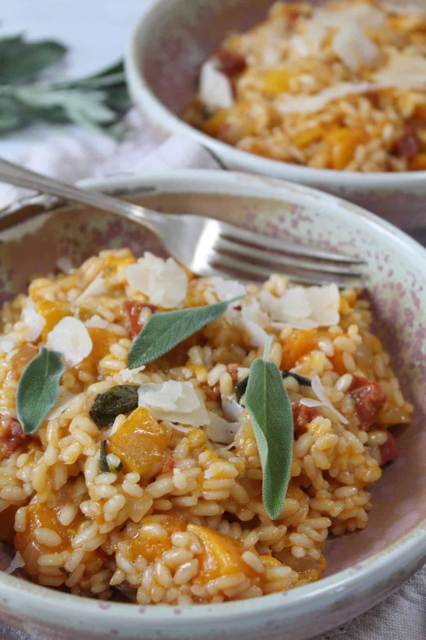 Risotto con Zucca Butternut e Chorizo 2 Butternut Squash and Chorizo Risotto with Sage