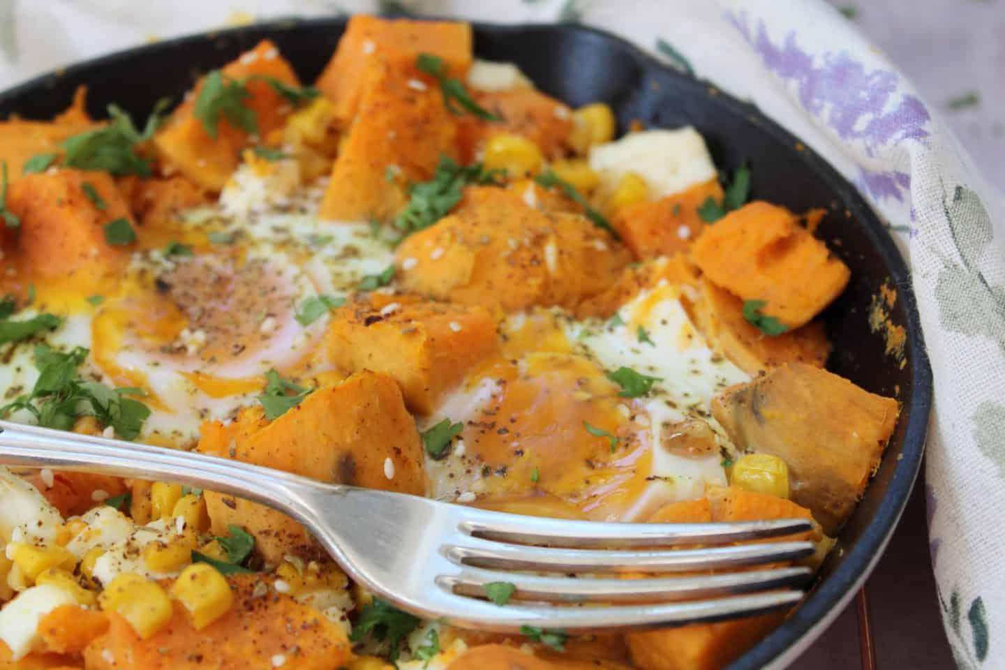 RICETTA HASH DI FETA E PATATE DOLCI SENZA GLUTINE