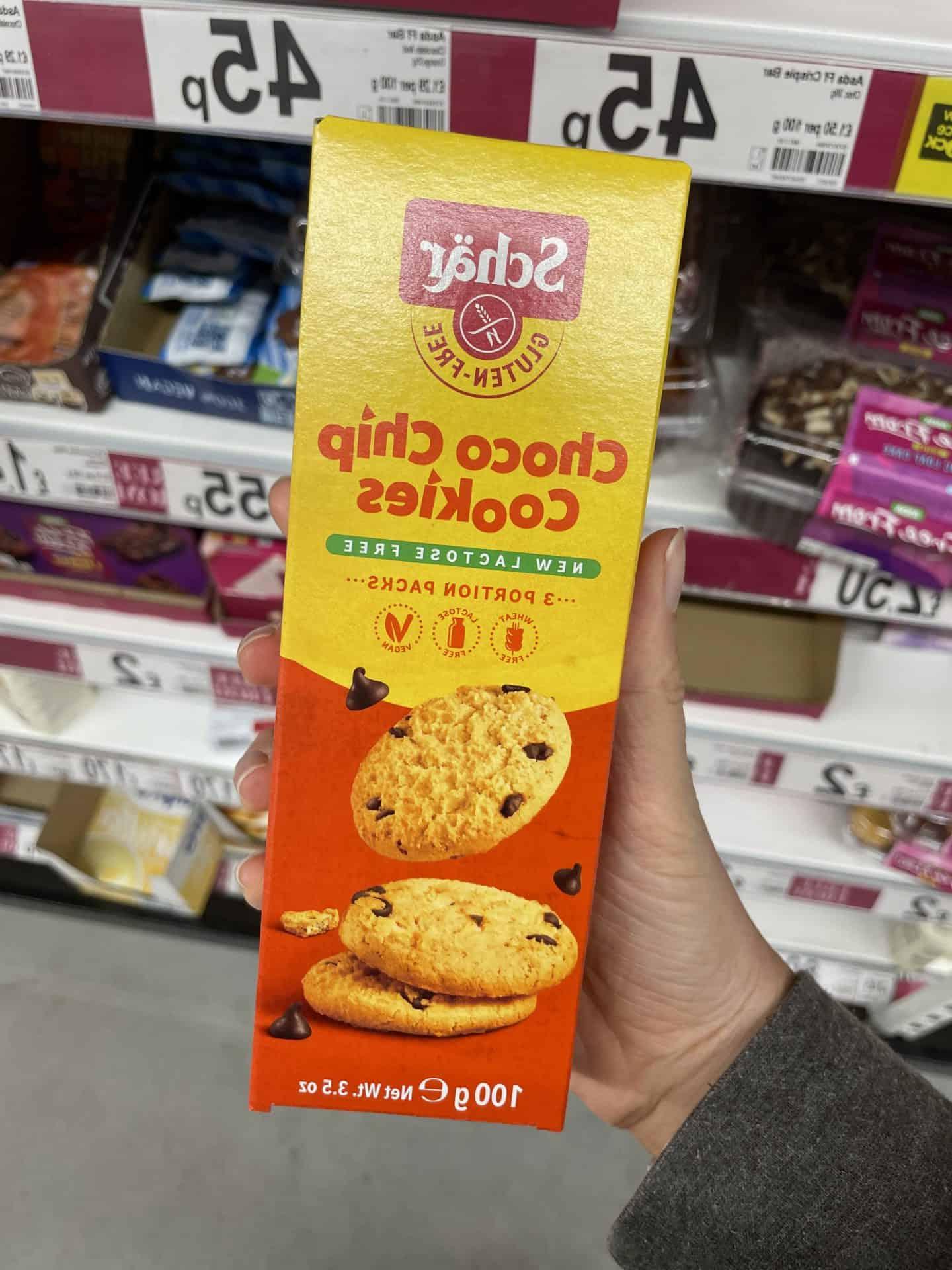 Oltre 20 novità senza glutine (Maggio 2022) 2 schar gluten free choco chip cookies