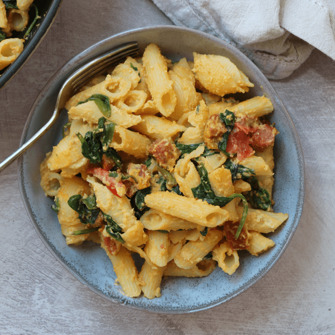 10+ Ricette Senza Glutine in Meno di 30 Minuti 12 Pasta senza glutine con hummus come base salsa e chorizo