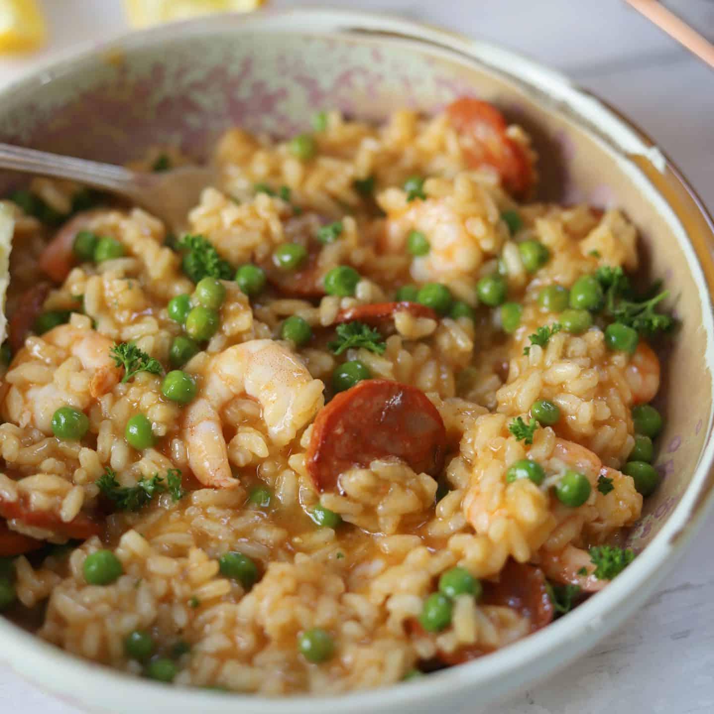 10+ Ricette Senza Glutine in Meno di 30 Minuti 14 Risotto di gamberi e chorizo senza glutine, facile e saporito