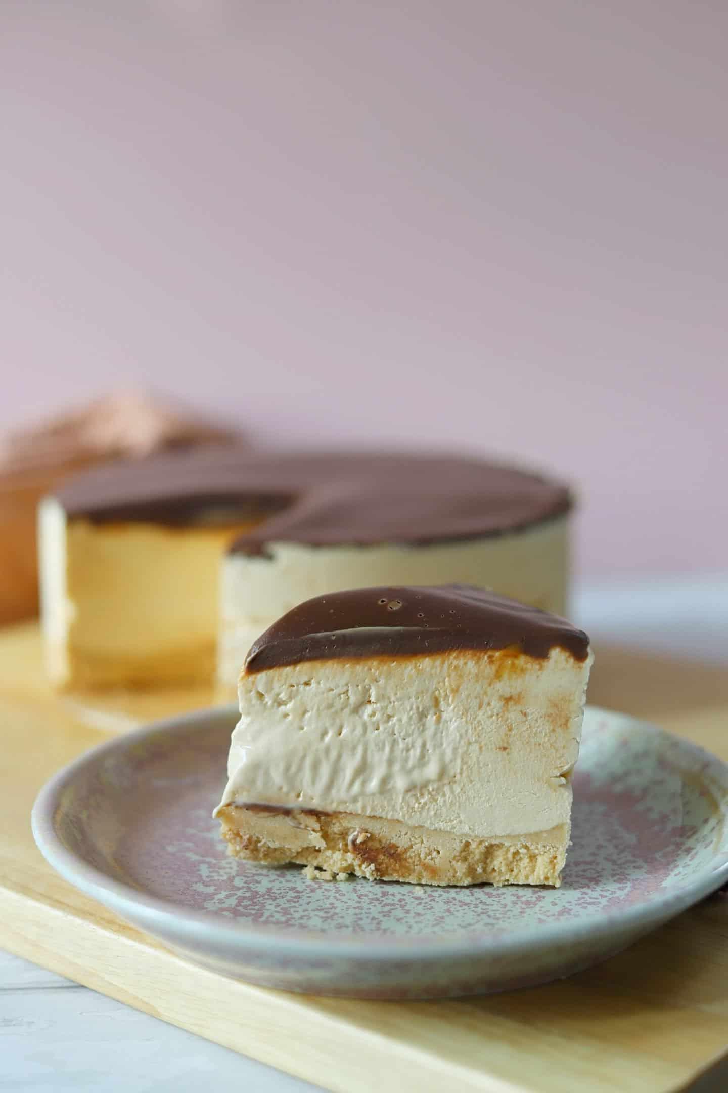 25+ Dolci Natalizi Senza Glutine 18 A gluten free twix cheesecake.