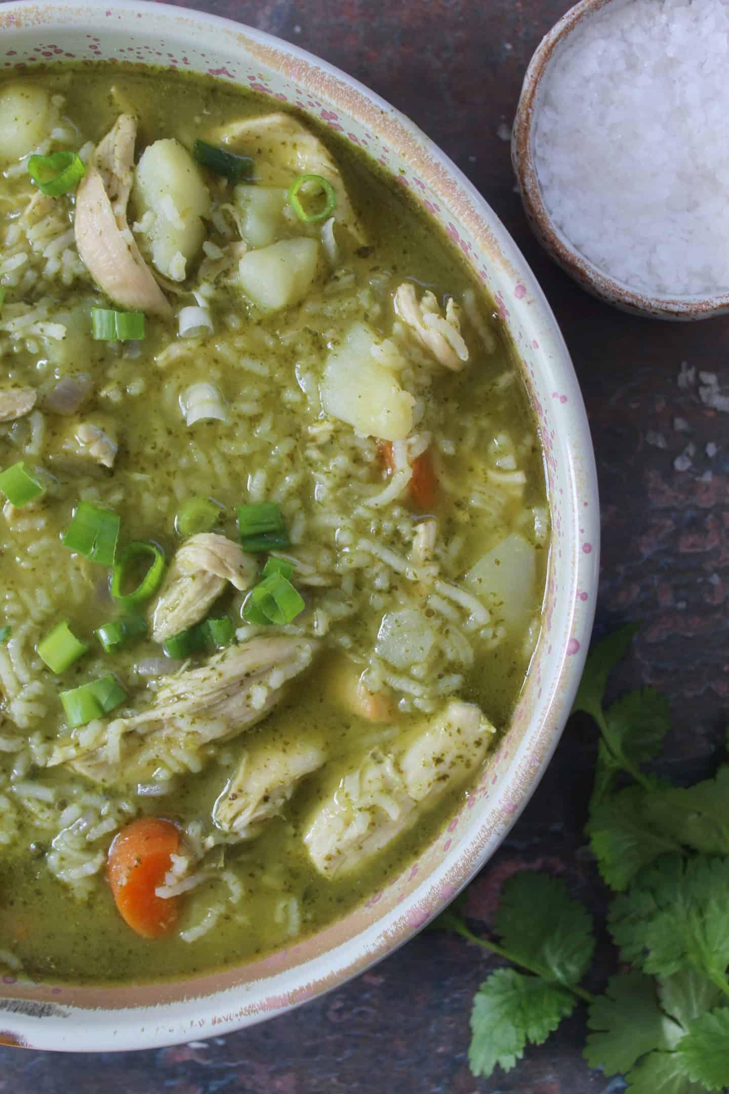 ingredienti zuppa di pollo peruviana