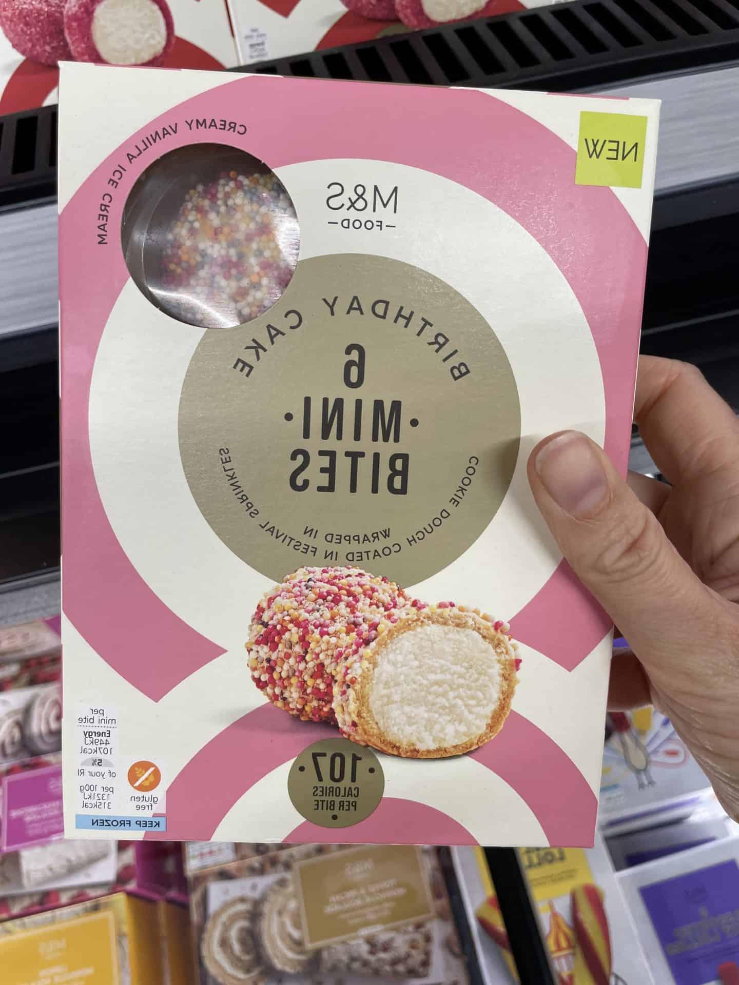 Oltre 20 novità senza glutine (Maggio 2022) 4 m&s frozen cookie dough gluten free