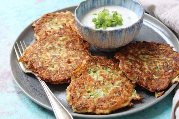 ricetta frittelle di zucchine e halloumi senza glutine