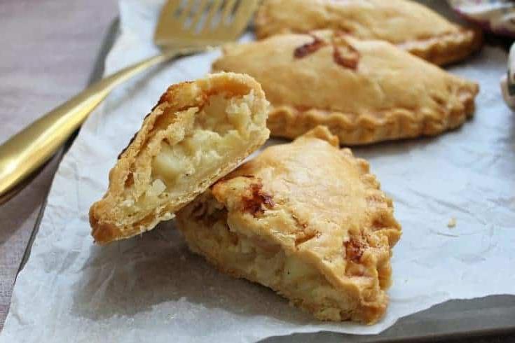 **Calzone senza glutine al formaggio e cipolla** 7 Ricetta Pasty al Formaggio e Cipolla Senza Glutine