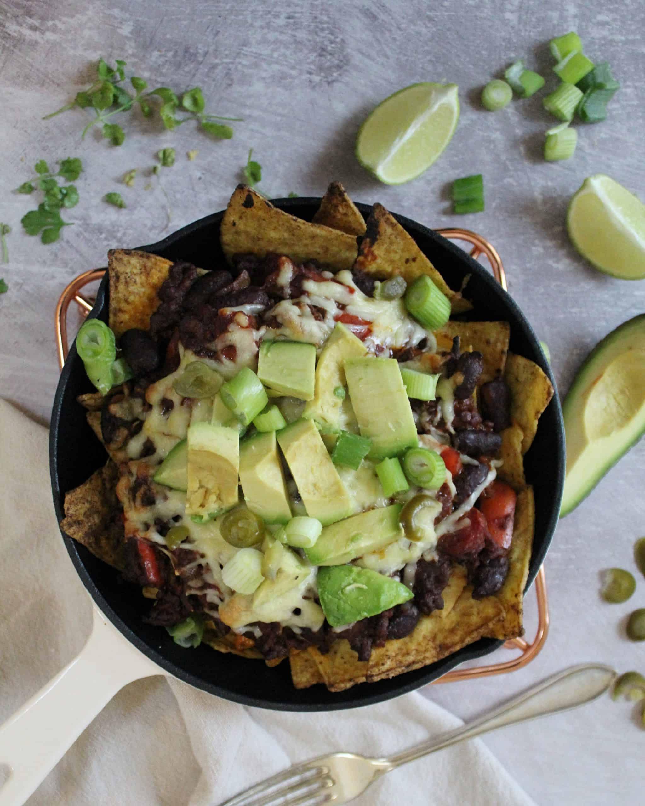 Chilli Con Carne Senza Glutine 9 Nachos con chilli con carne senza glutine, formaggio e avocado.