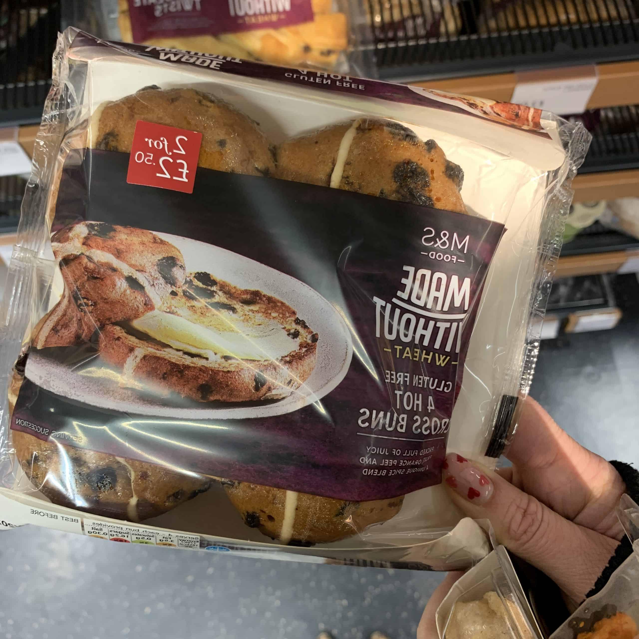 Hot cross buns senza glutine Marks and Spencer