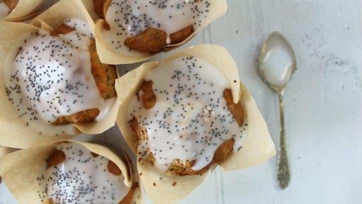 Muffin senza glutine al limone e semi di papavero