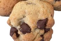 Small Batch Crispy Chocolate Chip Cookies