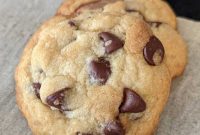 Bobby Flay’s Signature Chocolate Chip Cookies