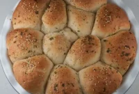 Ultimate Garlic Monkey Bread