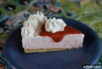 Velvety Strawberry Cheesecake
