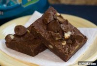 Luscious Macadamia Milk Chocolate Kiss Brownies