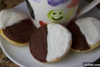 Half-Moon Buttercream Delights