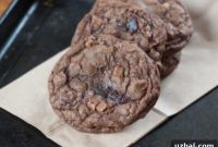 Chocolate Snowcap Cookies