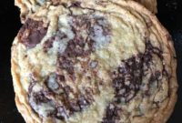 Oversized Chewy Chocolate Chip Crinkles
