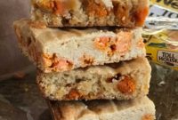 Cozy Pumpkin Spice Blondie Bars
