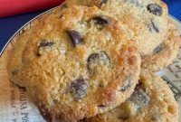 Irresistible Keto Chewy Chocolate Chip Cookies
