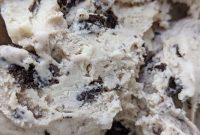 Indulgent Cookies and Cream Ice Cream