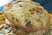 Rustic Granola Chocolate Chip Cookies