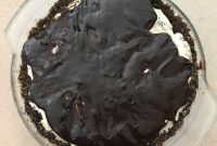 Decadent Ice Cream Pie with Warm Fudge Sauce