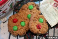 Holly Jolly Peanut Butter Delights