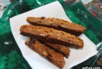Gingerbread Spice Vegan Biscotti Crunch