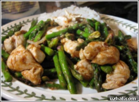 Wok-Seared Chicken with Asparagus and Pistachios