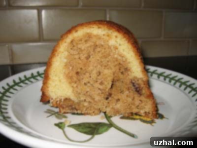 Cinnamon Crown Cake