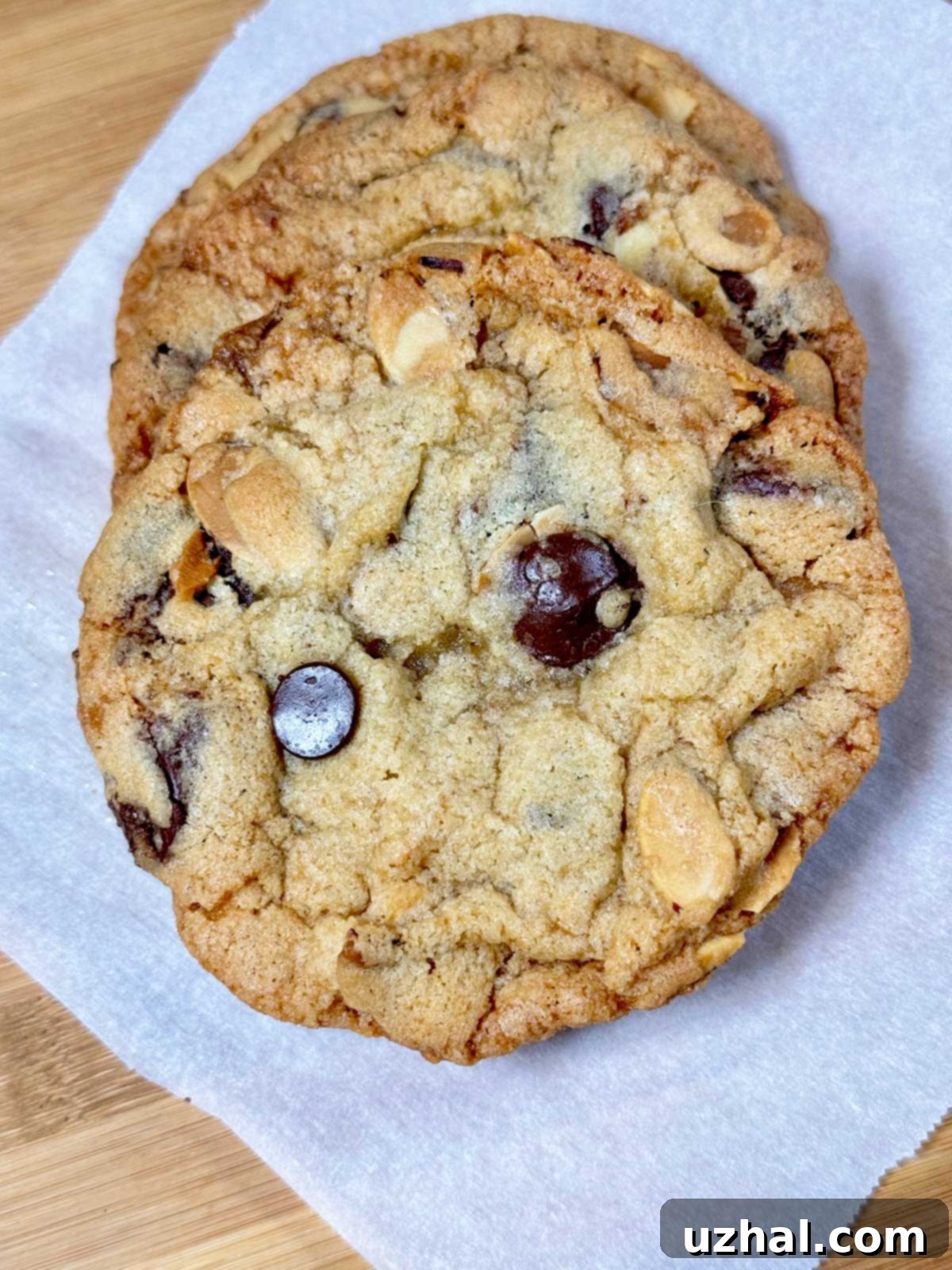 Jennifer Garner's Instagram Chocolate Cloud Cookies, a rich and chewy chocolate chip cookie
