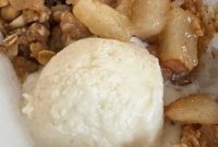 Small-Batch Pear Crumble